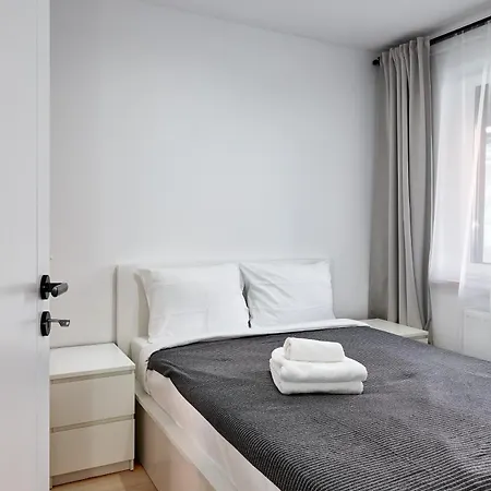 Sielawy Modern By Bookinghost פוזנן