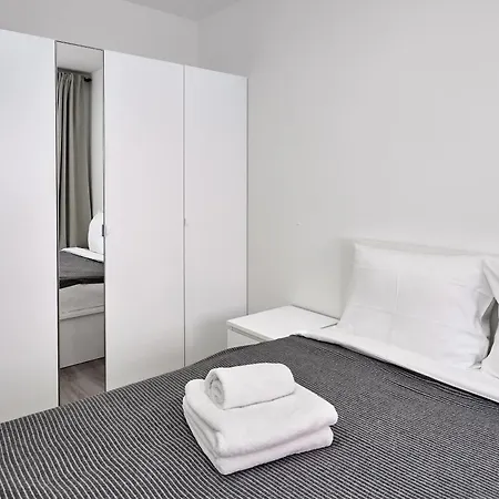 Sielawy Modern By Bookinghost * פוזנן